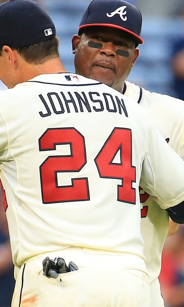Braves trade Juan Uribe, Kelly Johnson to Mets for young pitching